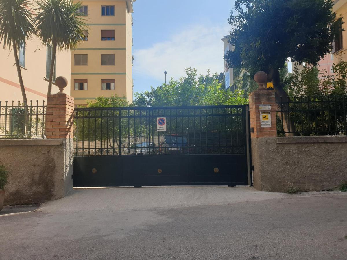 Doralice Comfort House Free Private Parking Salerno Exterior photo
